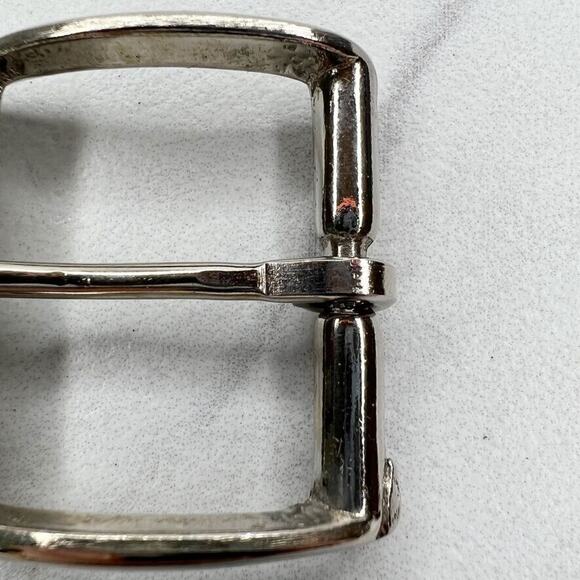 Small Silver Tone Simple Basic Belt Buckle - Picture 5 of 9